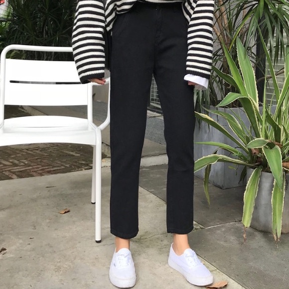 Straight leg denim pants . - Picture 2 of 3